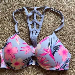 Pink Victoria Secret push up bra (can bundle)